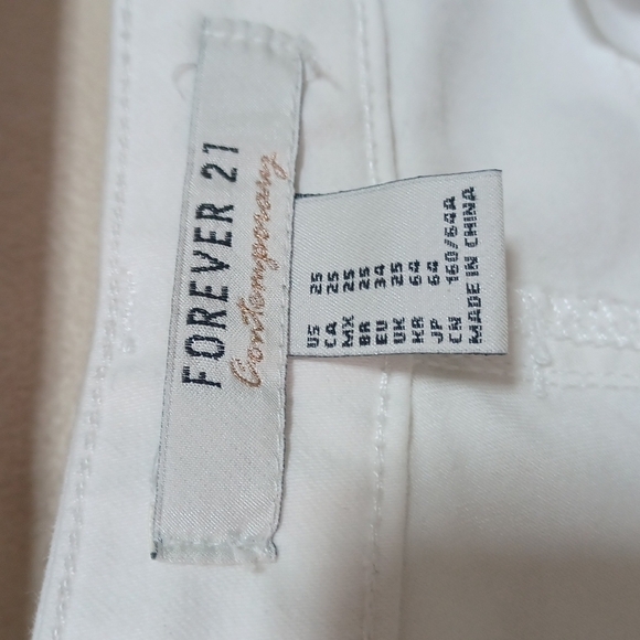 Forever 21 White Distressed Skinny Size 25 - Picture 6 of 8
